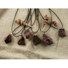 Rhodoniet hangertje ruw